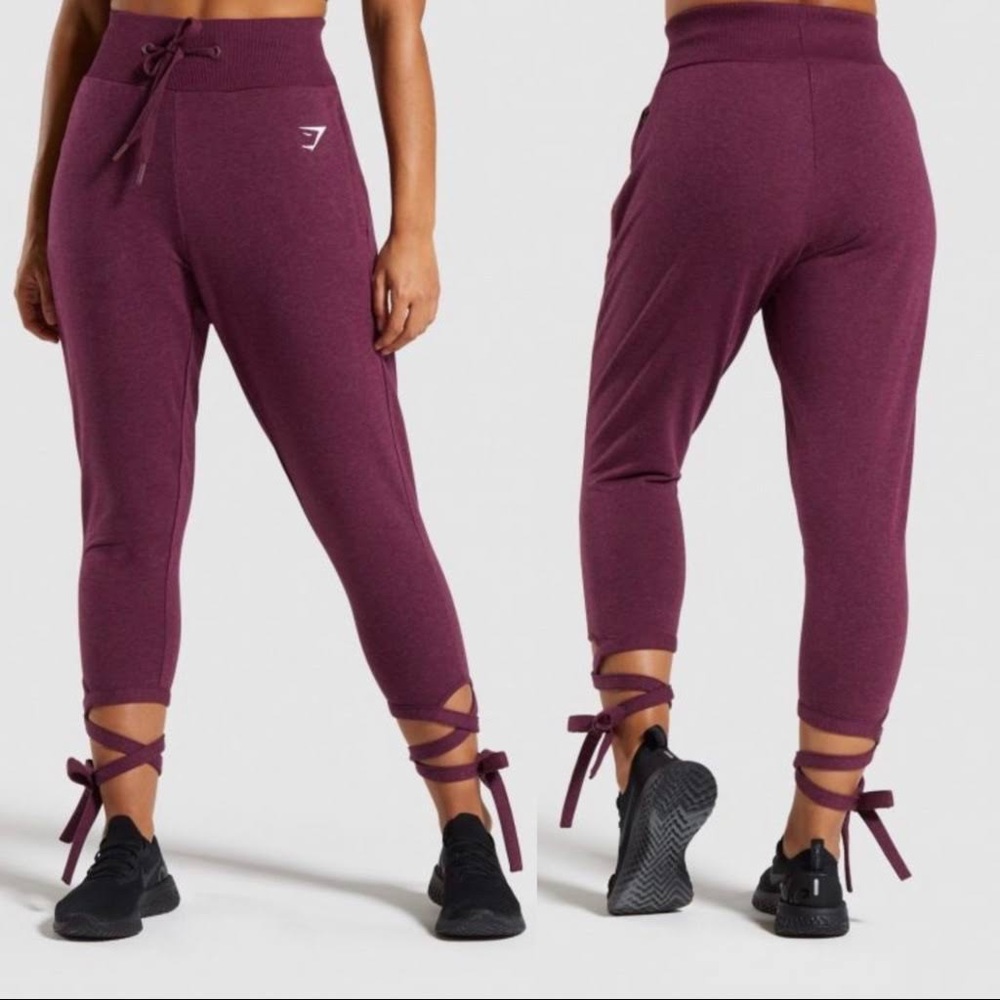 SOLD 🍇 Gymshark Ark High Waisted Joggers Sweats🍇